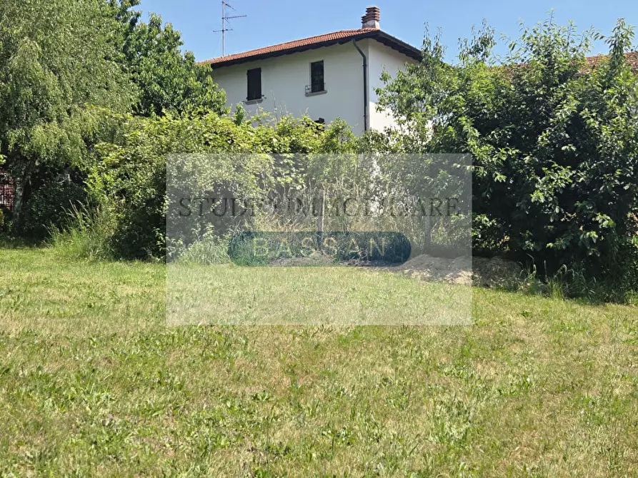 Immagine 3 di Casa indipendente in vendita  in Via Montello 43 a Albizzate