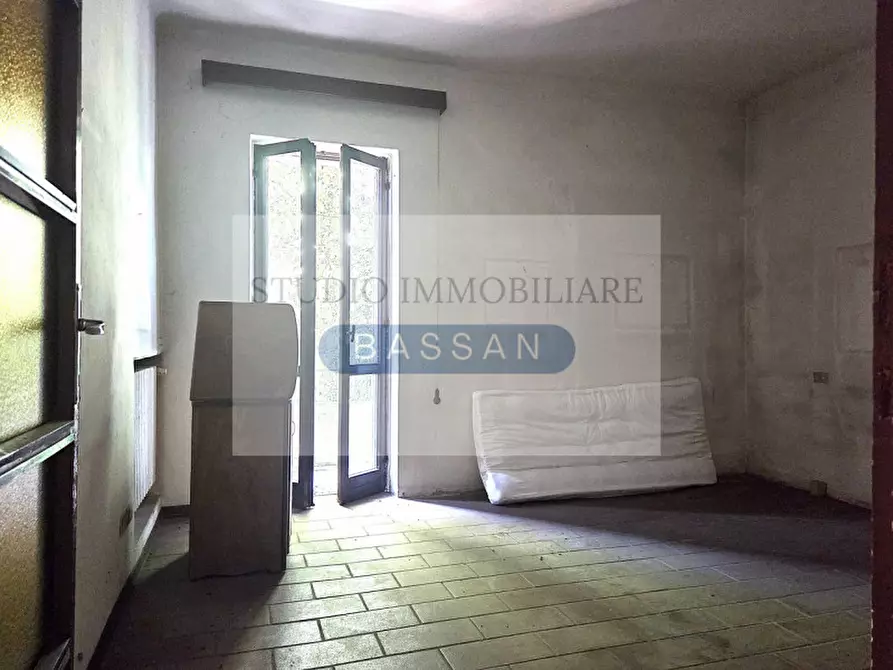 Immagine 11 di Casa indipendente in vendita  in Via Montello 43 a Albizzate