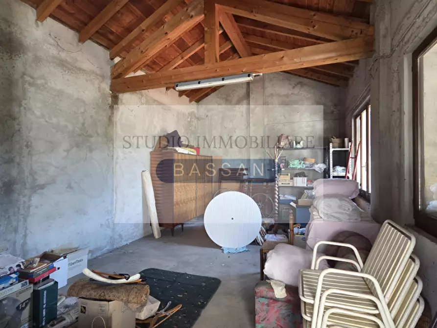 Immagine 20 di Casa indipendente in vendita  in Via Montello 43 a Albizzate