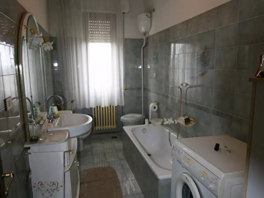 Immagine 6 di Casa indipendente in vendita  a Cortona
