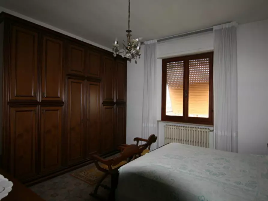 Immagine 9 di Casa indipendente in vendita  a Cortona