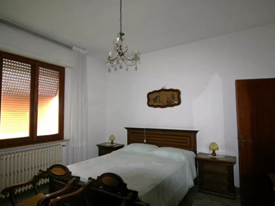 Immagine 10 di Casa indipendente in vendita  a Cortona