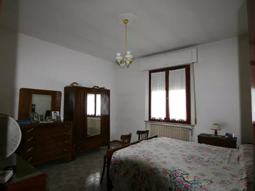 Immagine 11 di Casa indipendente in vendita  a Cortona