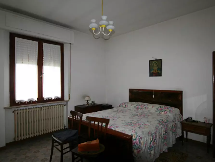Immagine 12 di Casa indipendente in vendita  a Cortona