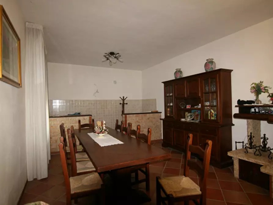 Immagine 13 di Casa indipendente in vendita  a Cortona