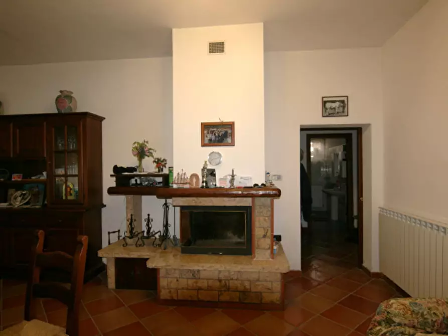 Immagine 14 di Casa indipendente in vendita  a Cortona