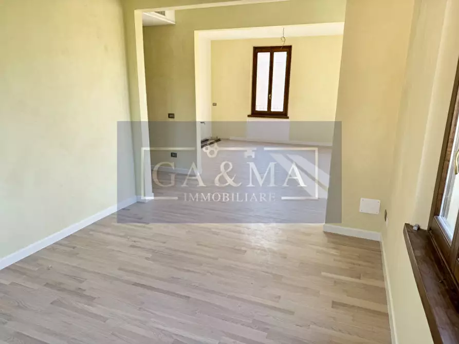 Immagine 3 di Appartamento in vendita  in Strada Traversetolo 324 a Parma