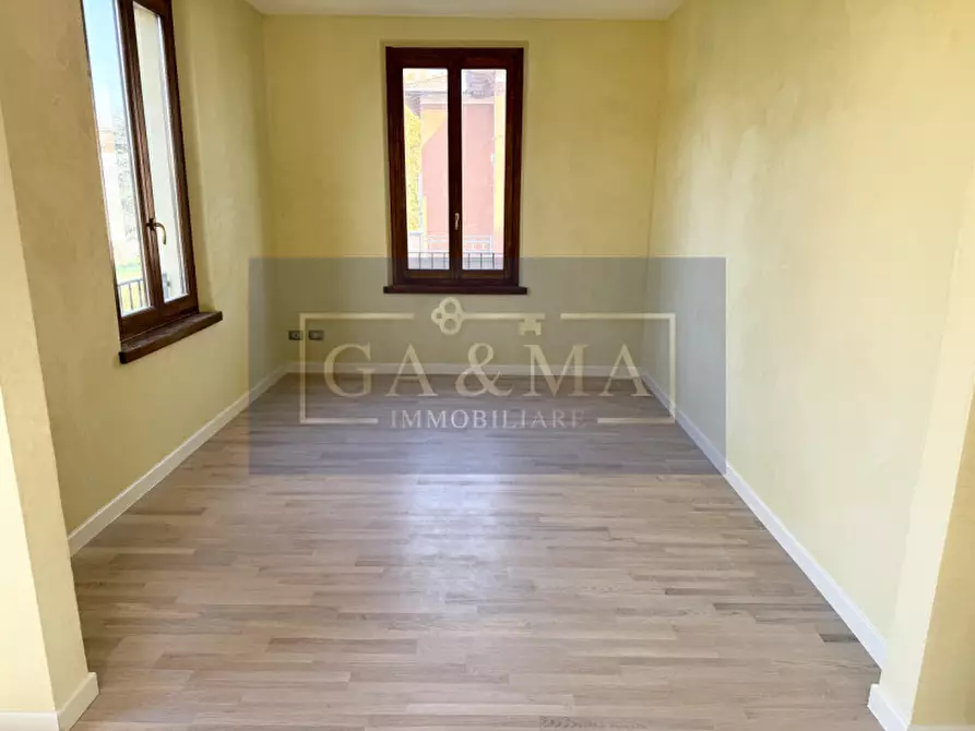 Immagine 5 di Appartamento in vendita  in Strada Traversetolo 324 a Parma