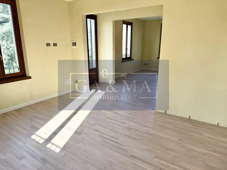 Immagine 7 di Appartamento in vendita  in Strada Traversetolo 324 a Parma