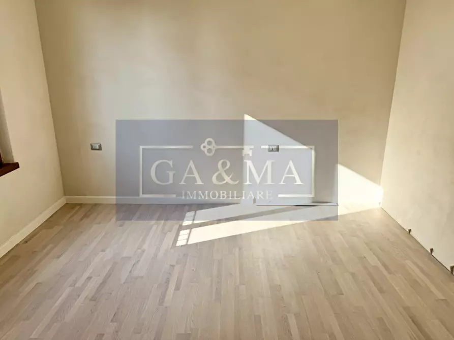 Immagine 19 di Appartamento in vendita  in Strada Traversetolo 324 a Parma