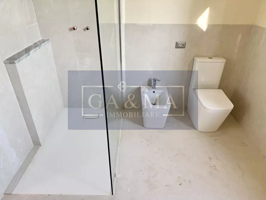 Immagine 25 di Appartamento in vendita  in Strada Traversetolo 324 a Parma
