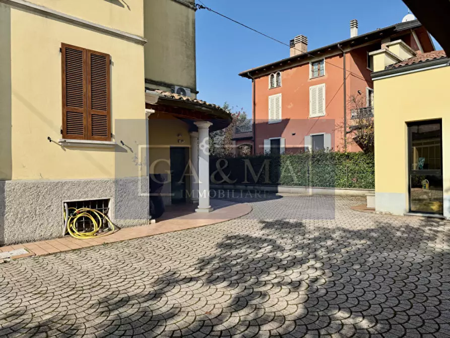 Immagine 27 di Appartamento in vendita  in Strada Traversetolo 324 a Parma