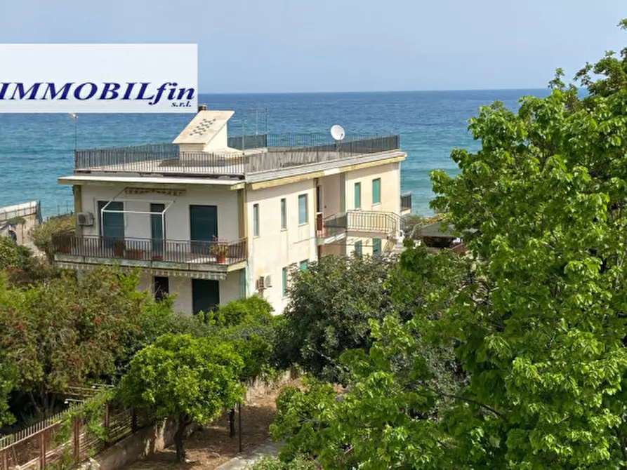 Immagine 19 di Villa in vendita  in contrada stazzone a Casteldaccia