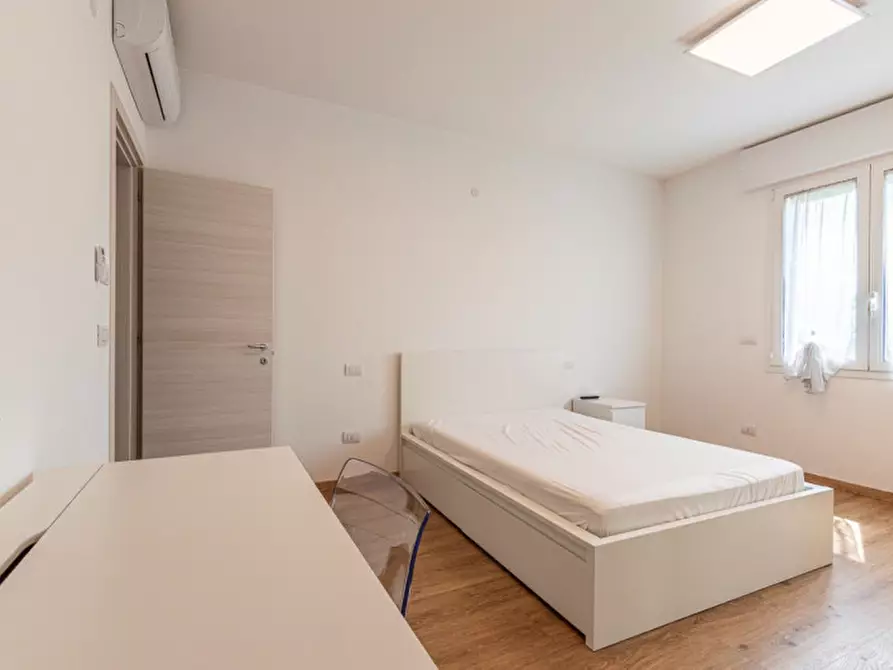 Immagine 4 di Camera in affitto  in Via Giovanni Bertacchi a Padova