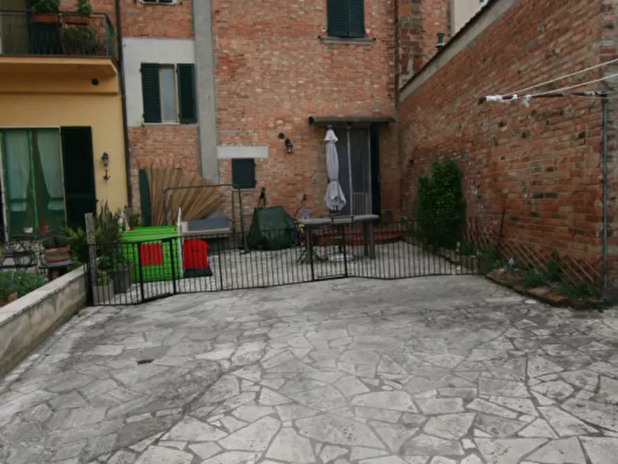 Immagine 12 di Casa indipendente in vendita  a Montepulciano