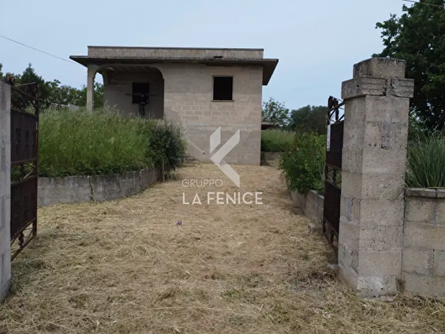 Immagine 7 di Villa in vendita  in strada votano a Martina Franca