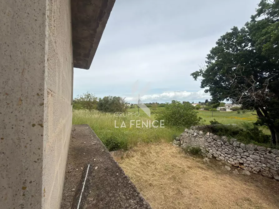 Immagine 12 di Villa in vendita  in strada votano a Martina Franca