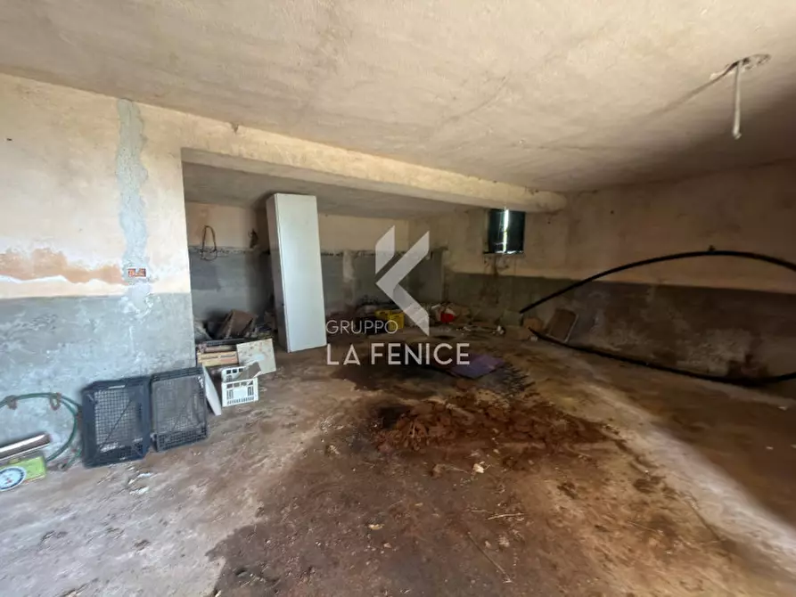 Immagine 21 di Villa in vendita  in strada votano a Martina Franca