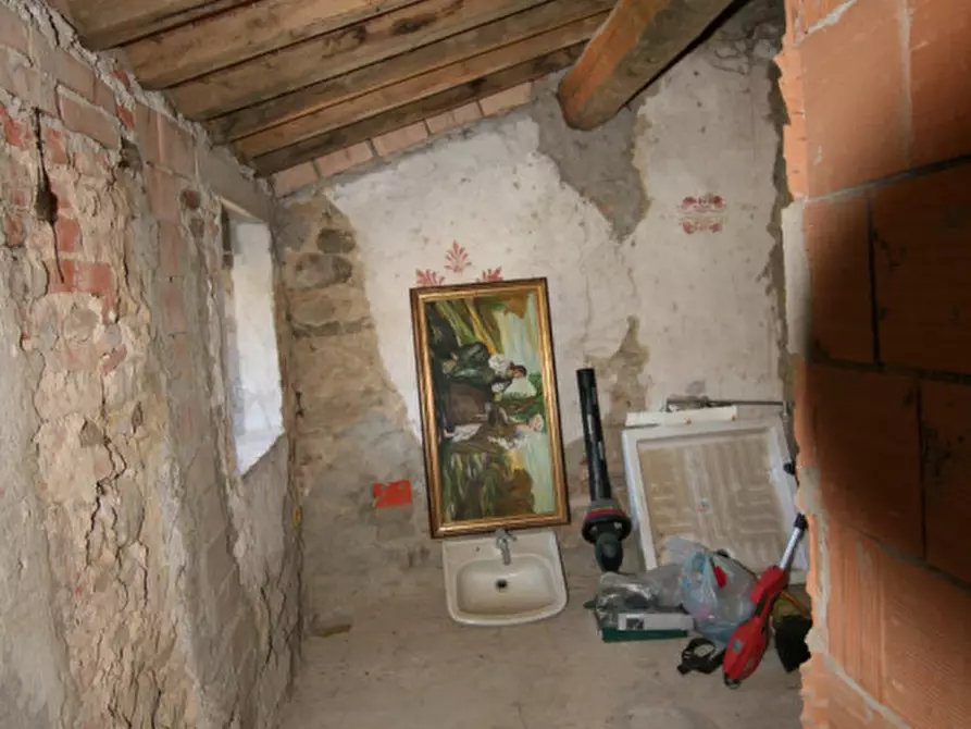 Immagine 11 di Appartamento in vendita  a Sinalunga