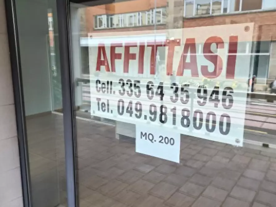 Immagine 13 di Attività commerciale in affitto  in Zona tribunale nuovo Padova a Padova