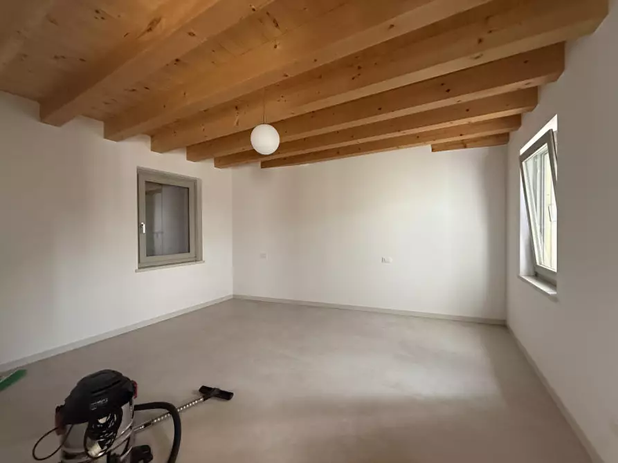 Immagine 5 di Appartamento in affitto  a Tregnago