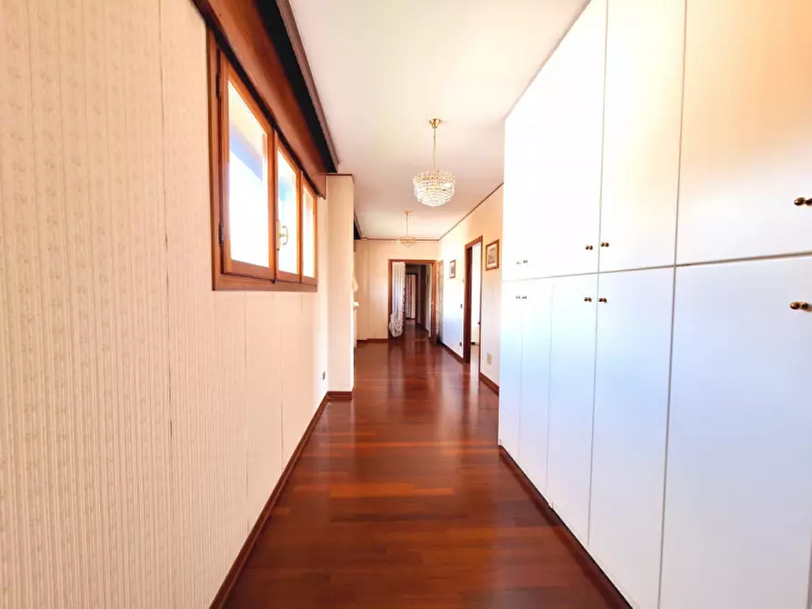 Immagine 5 di Villa in vendita  in via livel 73 a Cappella Maggiore