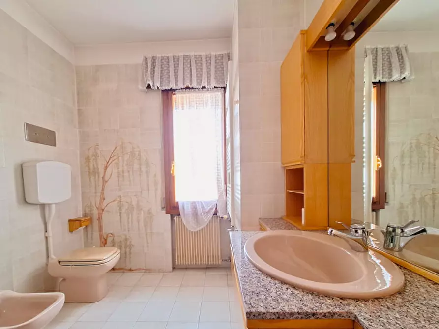 Immagine 10 di Villa in vendita  in via livel 73 a Cappella Maggiore