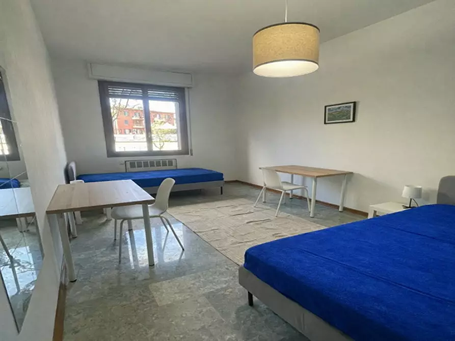 Immagine 2 di Camera in affitto  in Viale Quirico Filopanti, 2 a Bologna
