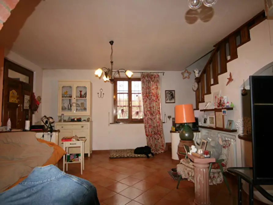 Immagine 1 di Casa indipendente in vendita  a Foiano Della Chiana