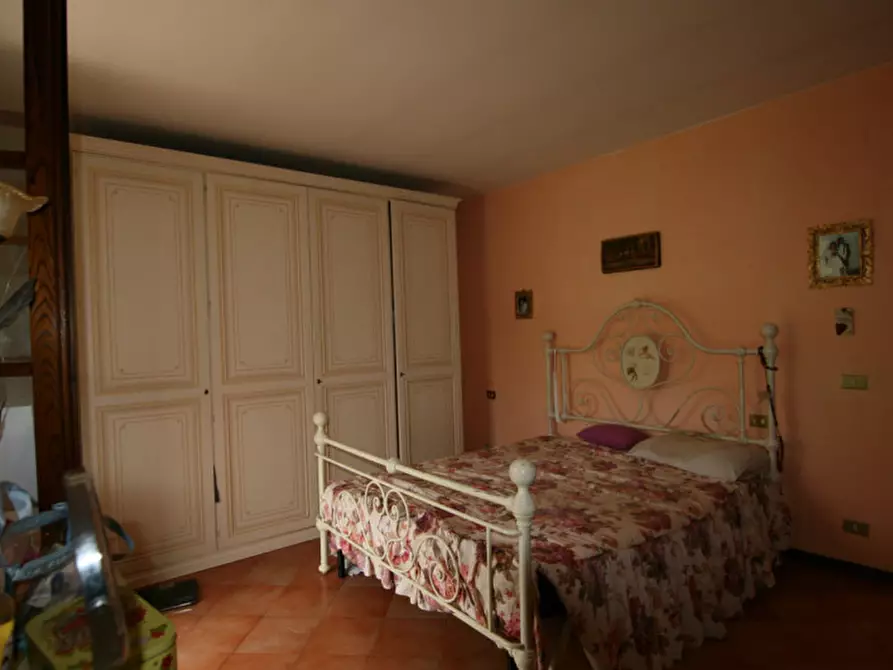 Immagine 10 di Casa indipendente in vendita  a Foiano Della Chiana