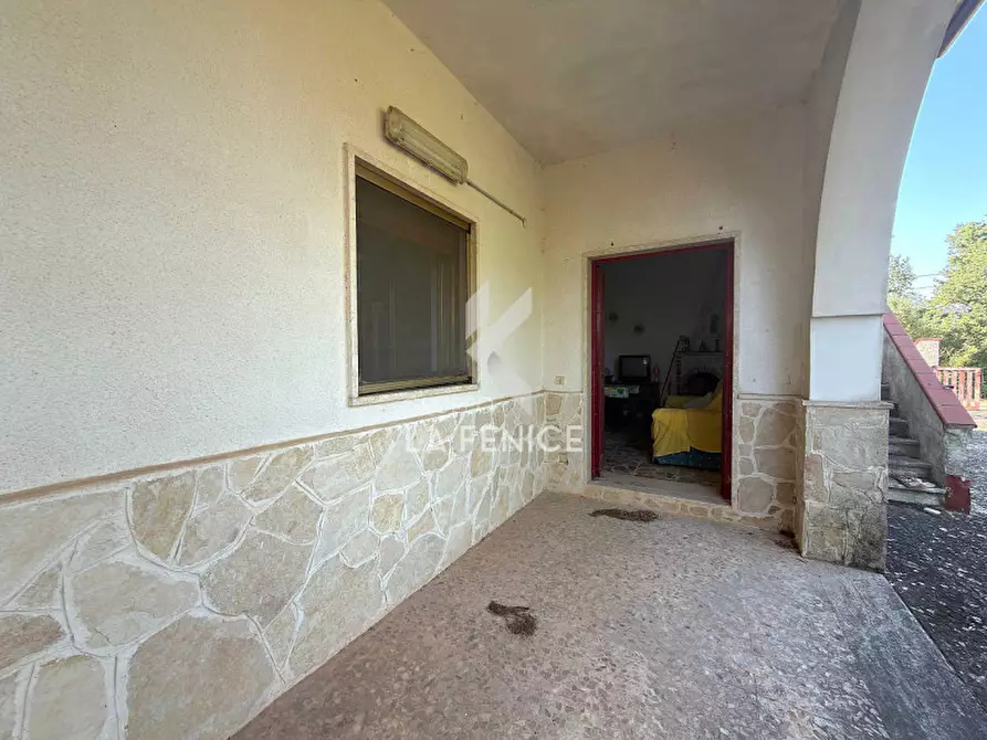 Immagine 5 di Villa in vendita  in strada pilozzo a Martina Franca