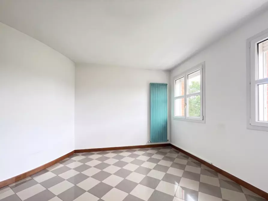 Immagine 5 di Appartamento in vendita  a Castelfranco Veneto