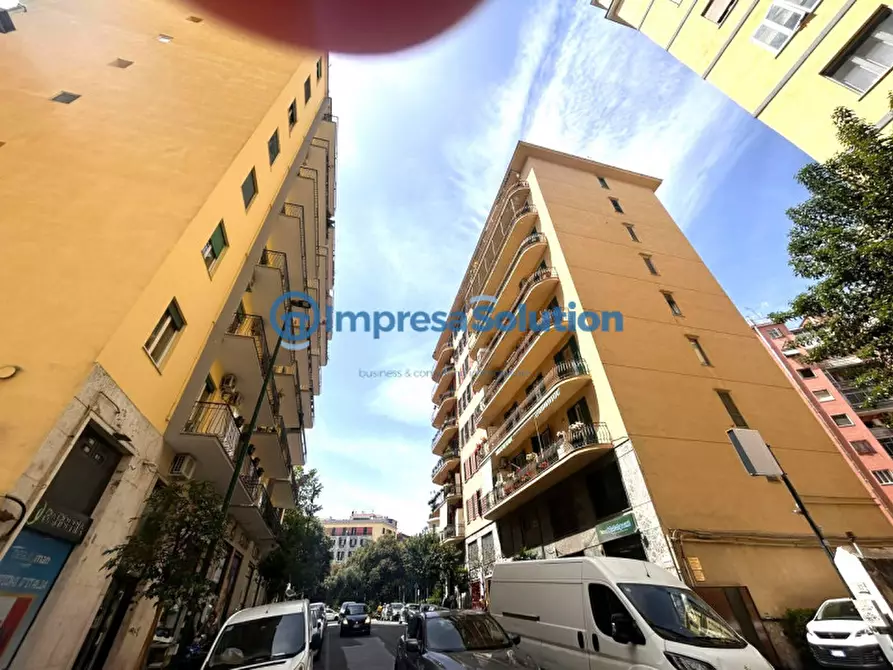 Immagine 4 di Negozio in vendita  in Via Giuseppe Orsi a Napoli