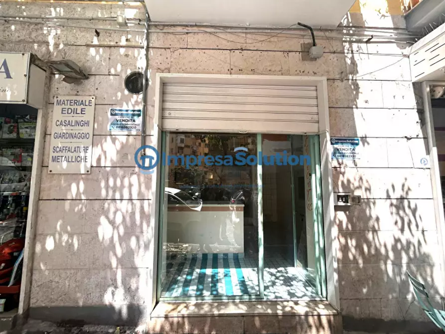 Immagine 7 di Negozio in vendita  in Via Giuseppe Orsi a Napoli