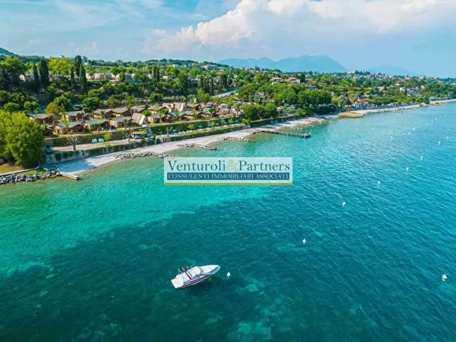 Immagine 2 di Rustico / casale in vendita  in Via G. Rovetta a Padenghe Sul Garda