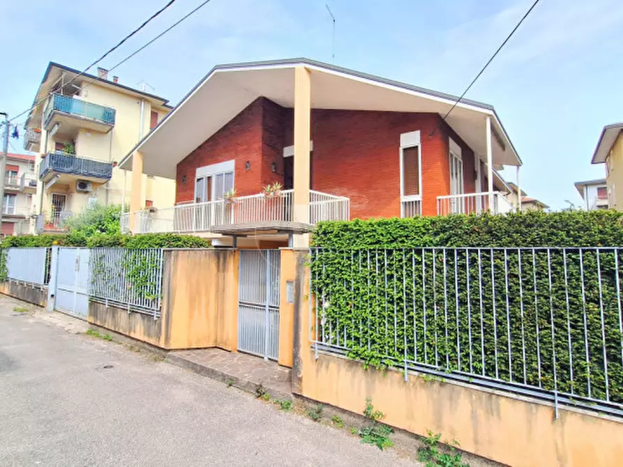 Immagine 52 di Casa indipendente in vendita  in Via Matteazzi a Vicenza