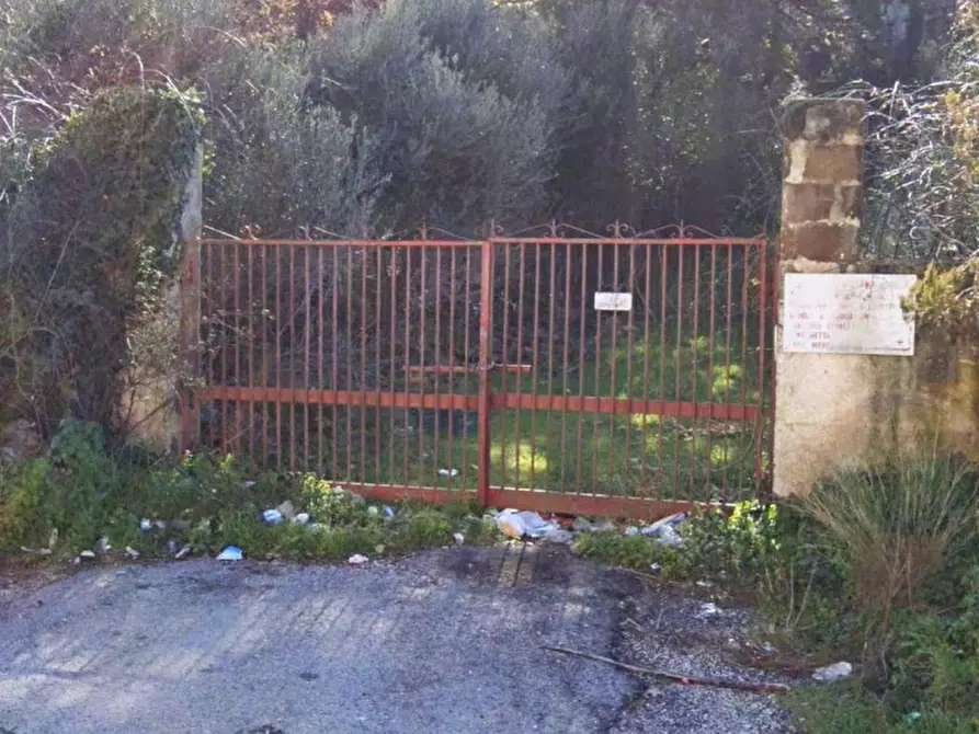 Immagine 3 di Terreno in vendita  in Via Colle Puoti, 81024 Maddaloni CE, Italia a Maddaloni