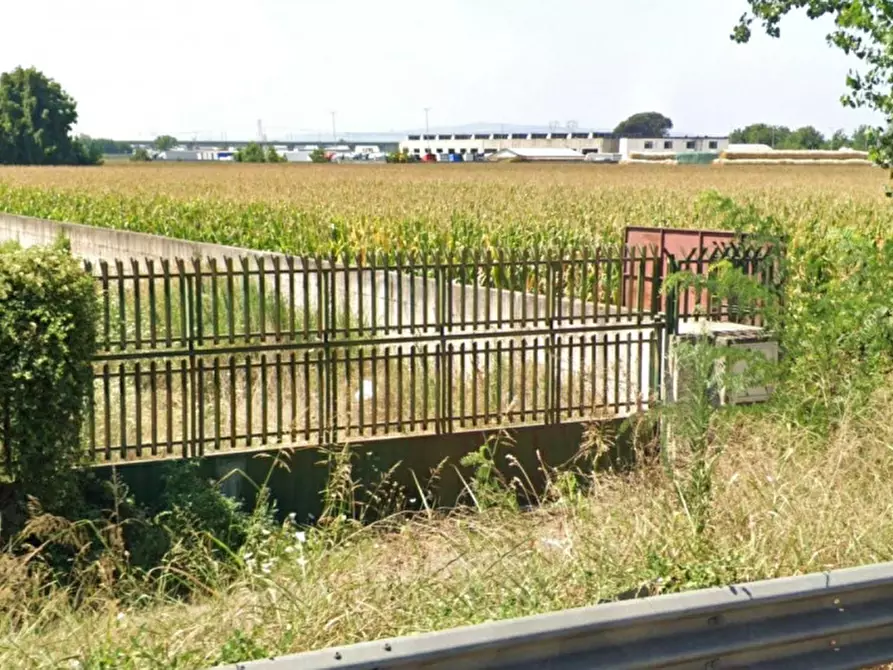 Immagine 2 di Terreno in vendita  in Via XXV Aprile, 81025 Marcianise CE, Italia a Marcianise