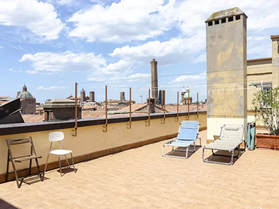 Immagine 23 di Appartamento in vendita  in Via Luigi Carlo Farini a Bologna