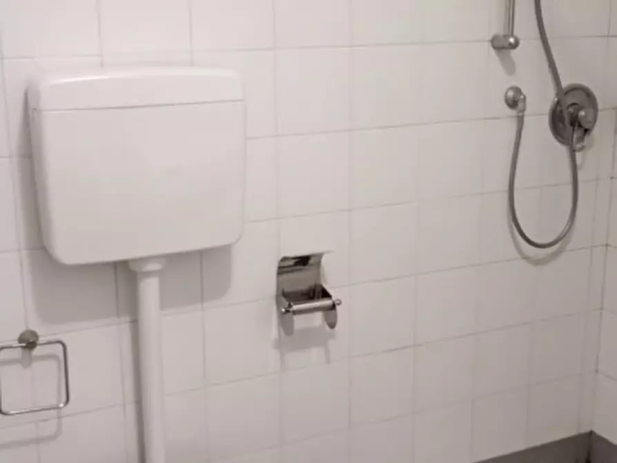 Immagine 16 di Appartamento in vendita  in via Trieste a Padova