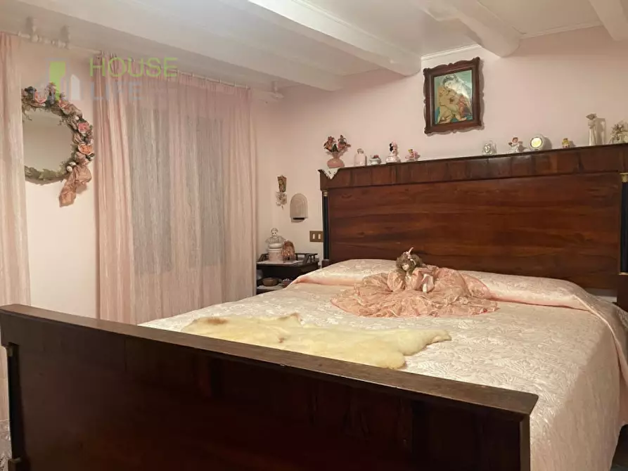 Immagine 10 di Casa indipendente in vendita  a Valli Del Pasubio