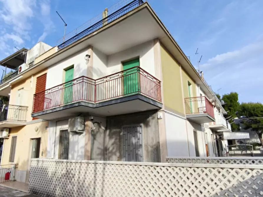 Immagine 2 di Appartamento in vendita  in Via del Faro a Fasano