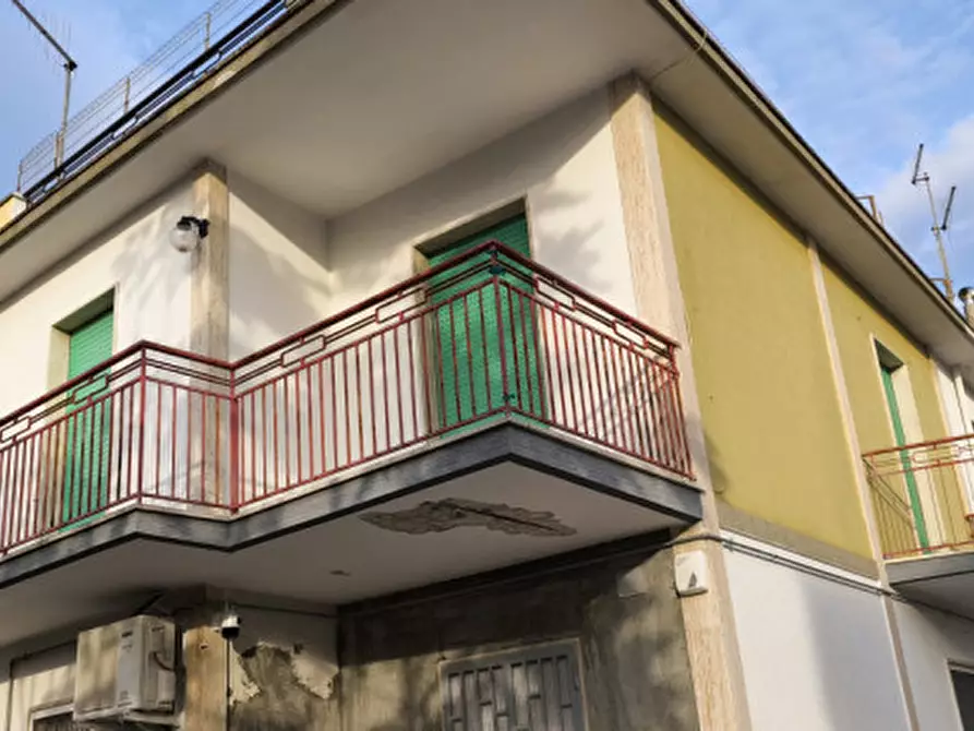 Immagine 3 di Appartamento in vendita  in Via del Faro a Fasano