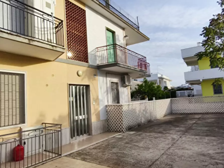 Immagine 4 di Appartamento in vendita  in Via del Faro a Fasano