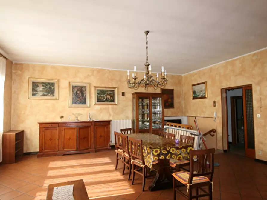 Immagine 2 di Appartamento in vendita  a Sinalunga