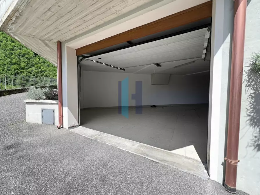 Immagine 2 di Garage in vendita  in Via Edith Stein a Gardone Val Trompia