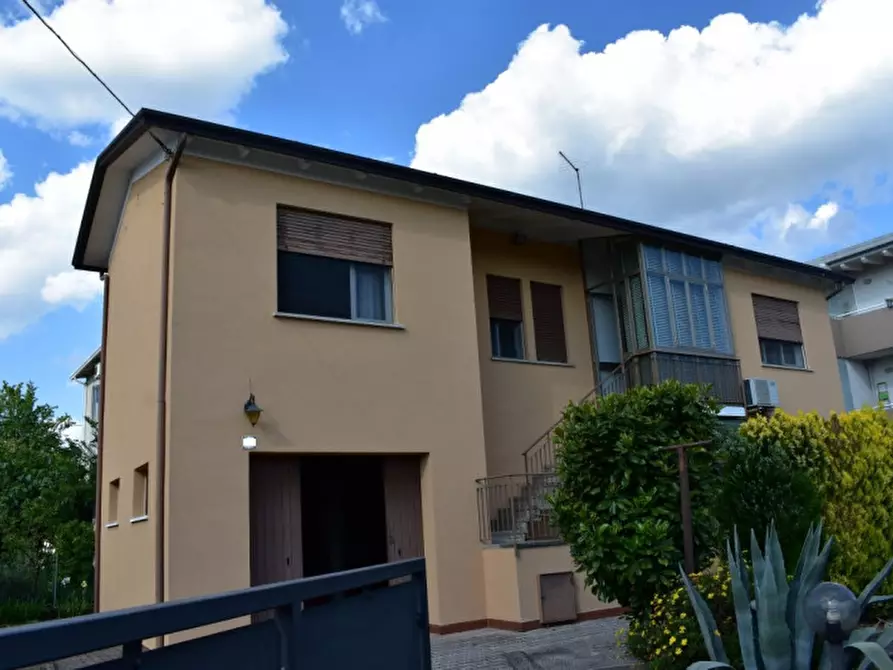 Immagine 1 di Casa indipendente in vendita  a Albignasego