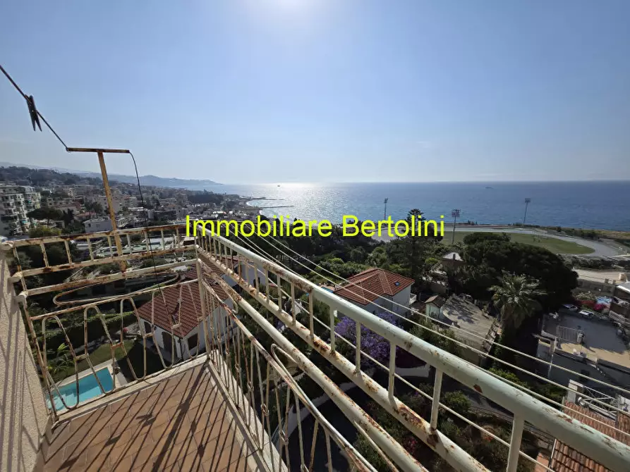 Immagine 3 di Appartamento in vendita  in VIA PADRE SEMERIA, 113 a San Remo