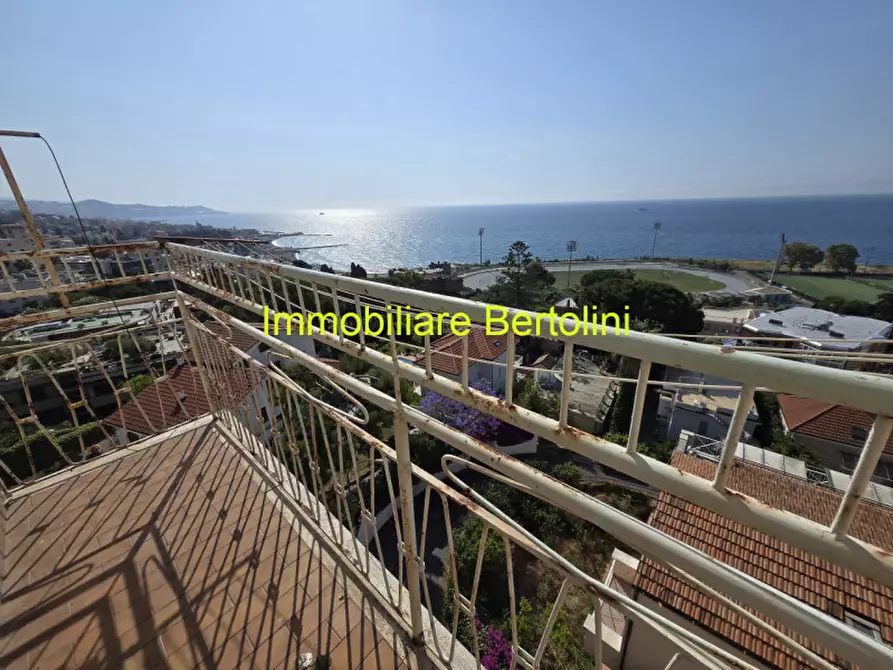 Immagine 22 di Appartamento in vendita  in VIA PADRE SEMERIA, 113 a San Remo
