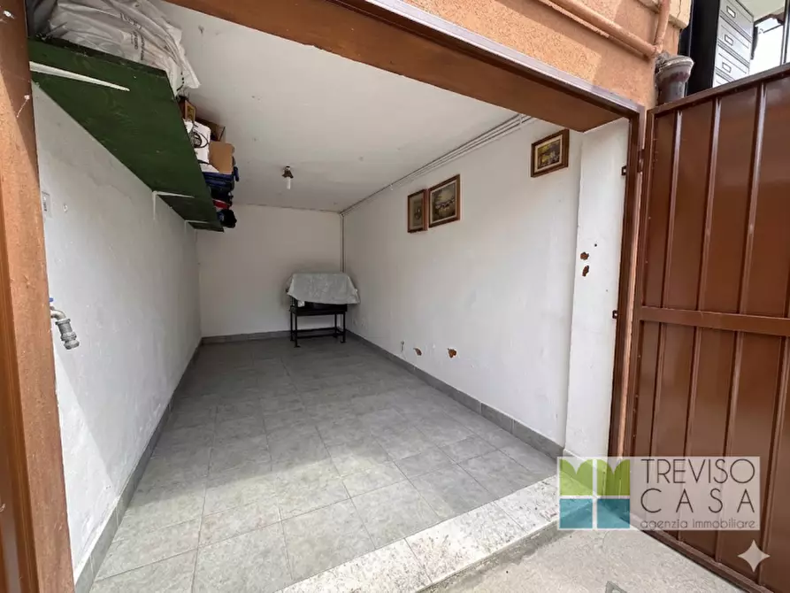 Immagine 15 di Appartamento in vendita  in Via Friuli a Venezia
